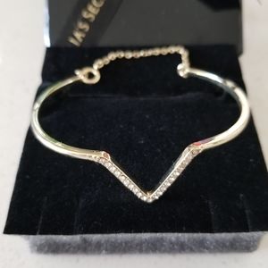 VS Bangle Bracelet